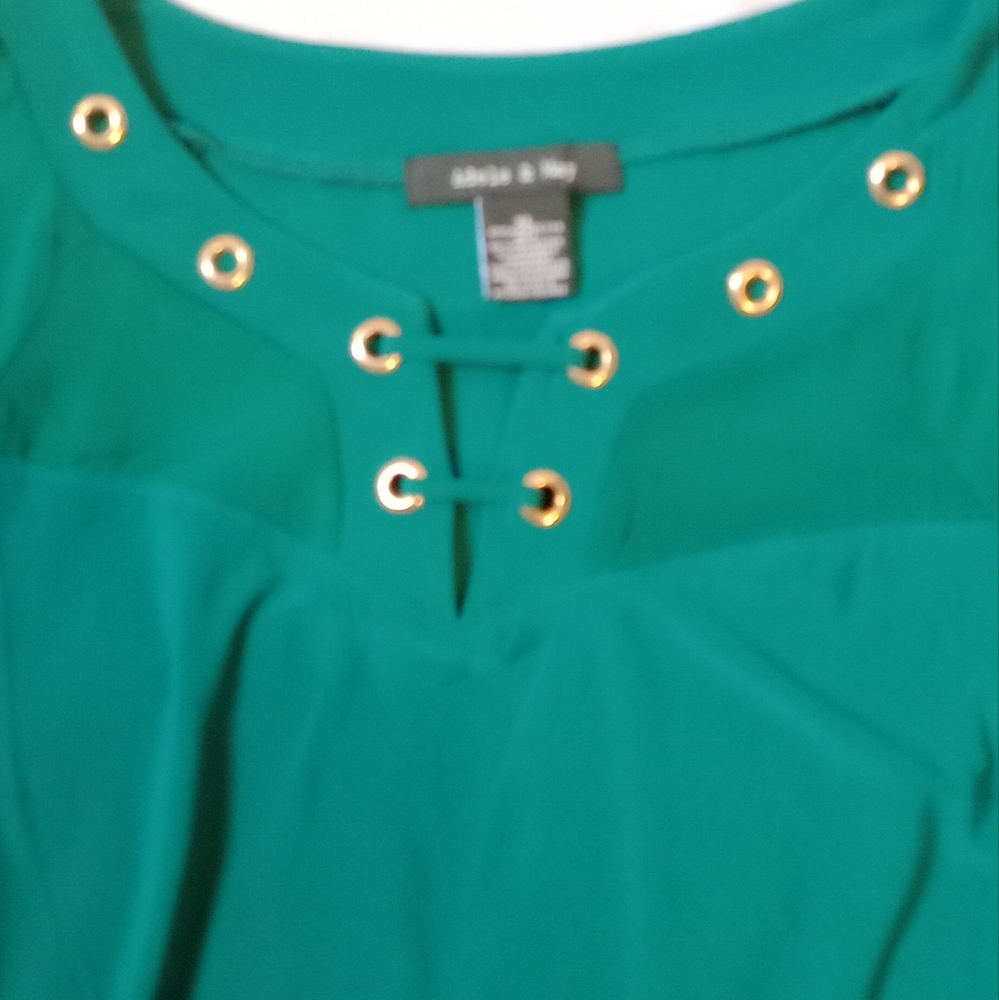 ADELE & MAY, Chic Green Blouse with Ruffle Sleeves, Size Xl - Picture 2 of 11